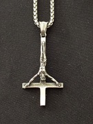 Krzyż odwrócony św. Piotra, naszyjnik, wisiorek z  łańcuszkiem 