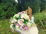 Kompozycja na grób cmentarz krzyż świecąca 