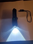 Latarka z zoom ładowarka 