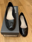 Lakierowane baleriny ecco r. 38