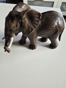 unikatowa figurka słonia afrykańskiego  z zawiniętą trąbą schleich 2004
