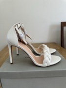 Białe szpilki rozmiar 42