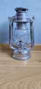 Lampa naftowa z knotem