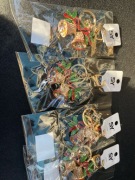 Świąteczny brelok do kluczy w kształcie dzwonków 