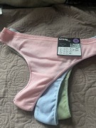 Stringi Sinsay 3pack M