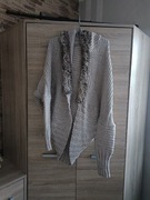 Beżowy kardigan ze sztucznym futerkiem 