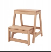 Drewniany taboret ze schodkiem składany