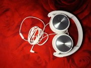 Słuchawki Sony z mikrofonem białe - nowe, powystawowe