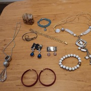 Biżuteria kobieca  10 szt za taką cenę 