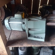 Motoreduktor prosty 1.5kw 63 obr