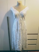 Suknia ślubna asymetryczna 38 koronka dekolt V