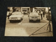 stare zdjęcie prl samochody wartburg i inny unikat