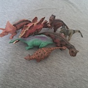 Figurki Dinozaury 7 sztuk bardzo mocne i wytrzymałe 