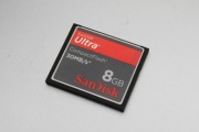 Karta Pamięci SanDisk 8GB CF CompactFlash - Pomóż Emilowi ! 