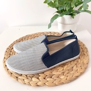 Sneakersy trampki wsuwane slip on w paski 41 granatowe białe 
