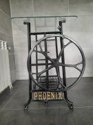 STOLIK ,ŻELIWNY ,SZKLANY BLAT,MASZYNA DO SZYCIA