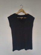 Czarna bluzka XS – Diverse Red Line – dekolt V z ozdobnymi paskami