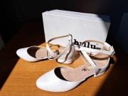 Licowe ślubne balerinki z paskami - Bonnie Białe