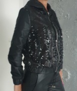 GUESS kurteczka Skórka CEKINY roz L/XL