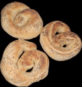 Precel drozdzowy kielecki z sola kamienna 150g x1szt