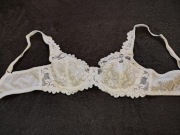 Biustonosz. S. M. L. XL.. 