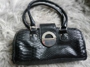 Torebka, listonoszka evie skórzana wzór krokodyl 