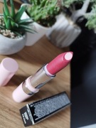 Matowa szminka Avon Hydramatic Hydra Rosy mat