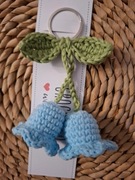 Brelok błękitne kwiatki rękodzieło szydełko