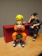 Dwie figurki z serii Naruto 