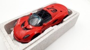 AUTOart 1:18 Hennessey Venom GT Spyder in Red, Signature Series 75403