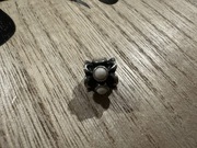 Pandora oryginalny charms biała niezapominajka 