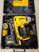 Gwoździarka do betonu osadzak DeWalt DN890P2 DCN890 P2 zestaw 