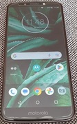 Motorola Moto E5. Prosty Smartfon z niższej półki cenowej!