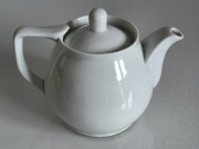 Klasyczny biały imbryk do herbaty, Ćmielów