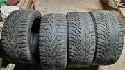 Opony zimowe  Nokian 275x40 R20 4szt.