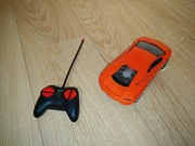 Autko zdalnie sterowane sportowe a'la Ferrari / Lamborghini