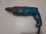 Młotkowiertarka Makita HR2470