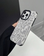 etui iphone 13 pro
