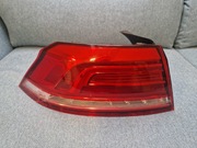 VW Passat b8 lampa lewa tyl. Uszkodzona dziala