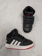 Czarne wysokie buty sportowe na rzepy Adidas 24