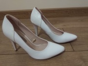 Białe buty r. 35 CCC