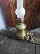 Lampka naftowa francuska metalowa przerobiona na prąd