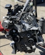 Słupek, silnik M57 306D5 cały na części, tłoki korby wał wałki głowica