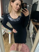 Tuzzi nowa sukienka z metką zdobienia na kołnierzu