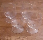 cztery klasyczne kieliszki - małe koniakówki z lat '60