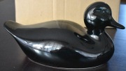 Czarna ceramiczna kaczka figurka