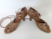 Oryginalne, wiązane buty do tańca latino