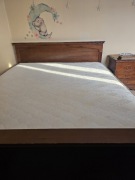 Łóżko + dwa stoliki nocne + stół + parawan, Bydgoska Fabryka Mebli