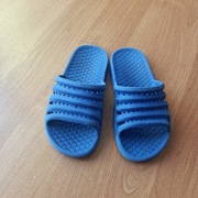 Klapki niebieskie r. 28 stan bdb
