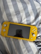 Nintendo switch lite razem z grami